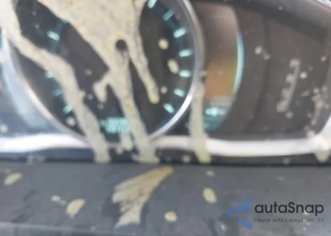 2015 Volvo S60 T5 Platinum z USA, uszkodzony, nr VIN YV126MFD4F1304048